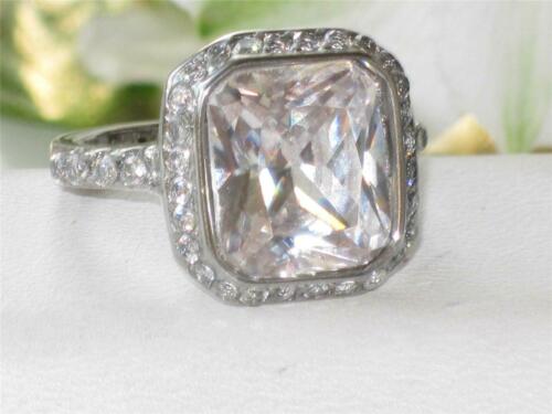 Jewellery Kingdom Cushion 4CT Cubic Zirconia Stainless Steel Dress Sparkle Ladies Ring (Clear &Silver) - Jewelry Rings - British D'sire