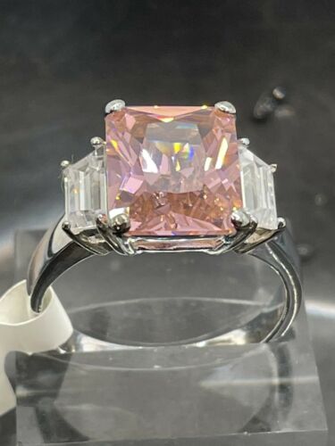Jewellery Kingdom Emerald Cut Baguettes Sapphire 6k Ring (Silver) - Rings - British D'sire