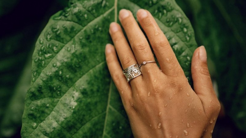 Sterling Silver Health Benefits: Healing Powers of Silver Jewelry on your Body and Skin - British D'sire