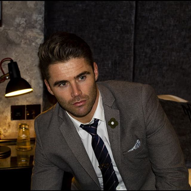 Silk tie, striped navy neck tie Main image