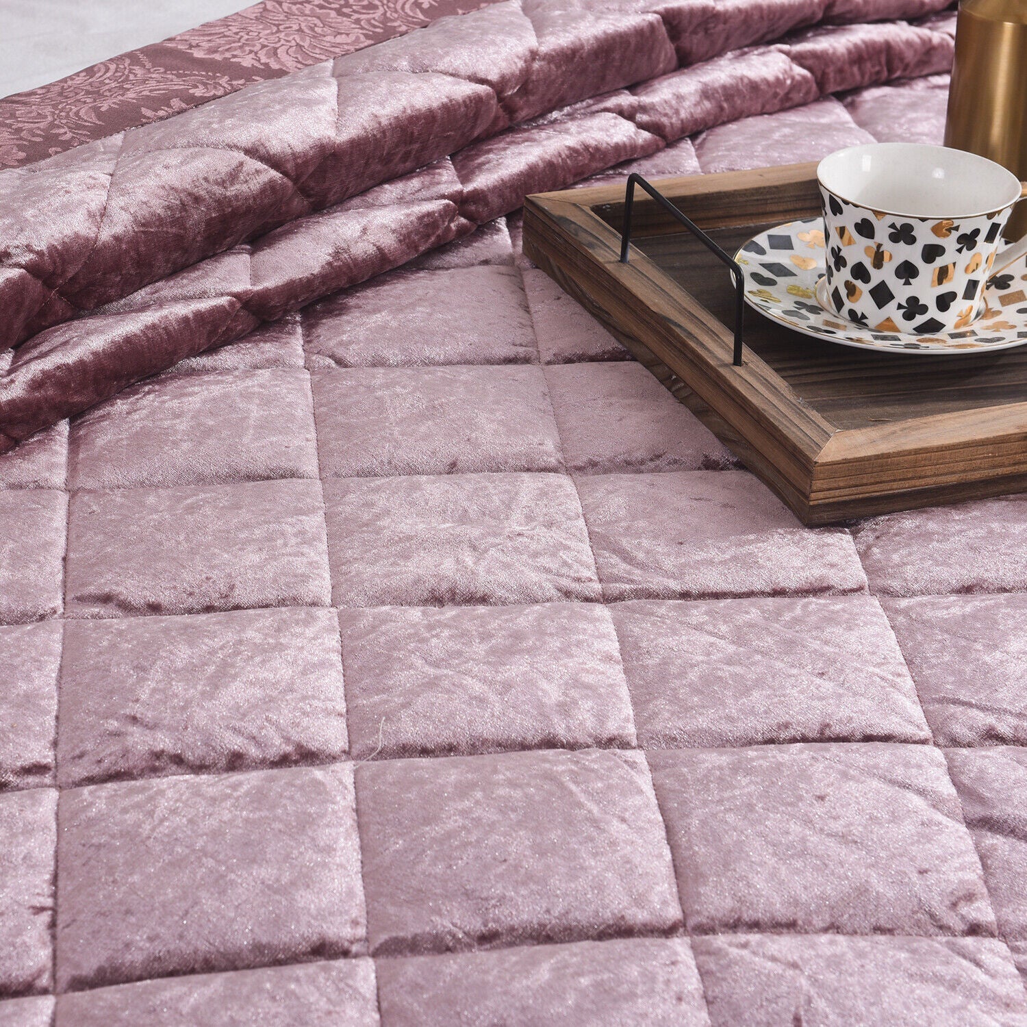 5 Pieces Luxury Crushed velvet Bedspread Quilted Comforter Bedding Set & Cushion