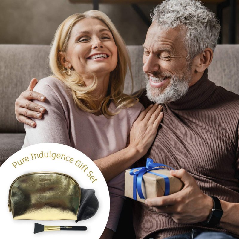 7th Heaven Renew You Pure Indulgence Gift Set - Includes a Variety of Renew You Masks with Gold Cosmetics Bag, Soft Black Cleansing Face Cloth - Gift Set - British D'sire