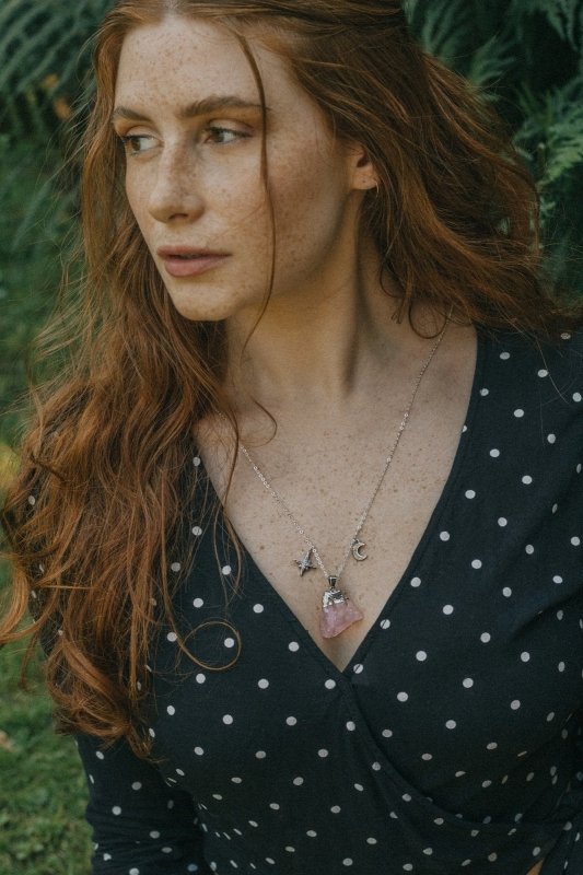 Xander Kostroma - 925 Sterling Silver Raw Cut Rose Quartz Moon & Star Necklace - Ideal for Women- Enhances Love and Healing - Handcrafted Unique Jewelry - 68cm Length - Perfect Gift for Peace and Style Secondary image