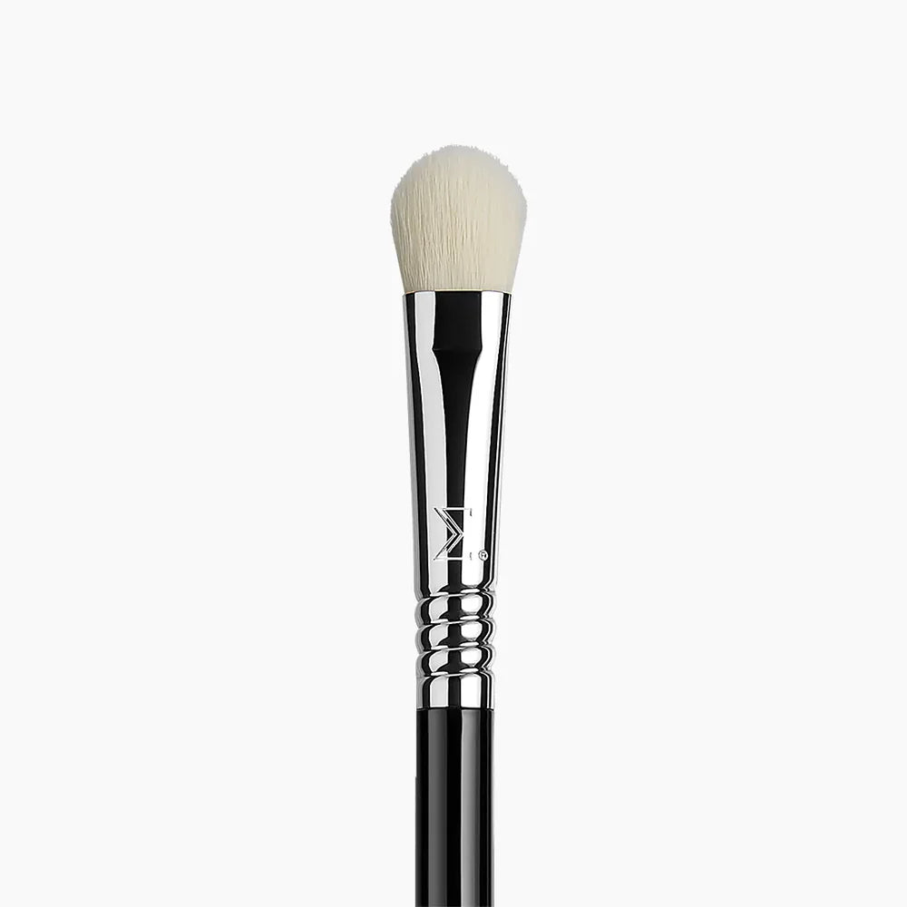 Sigma Beauty E28 Detail Buffer Brush Main image