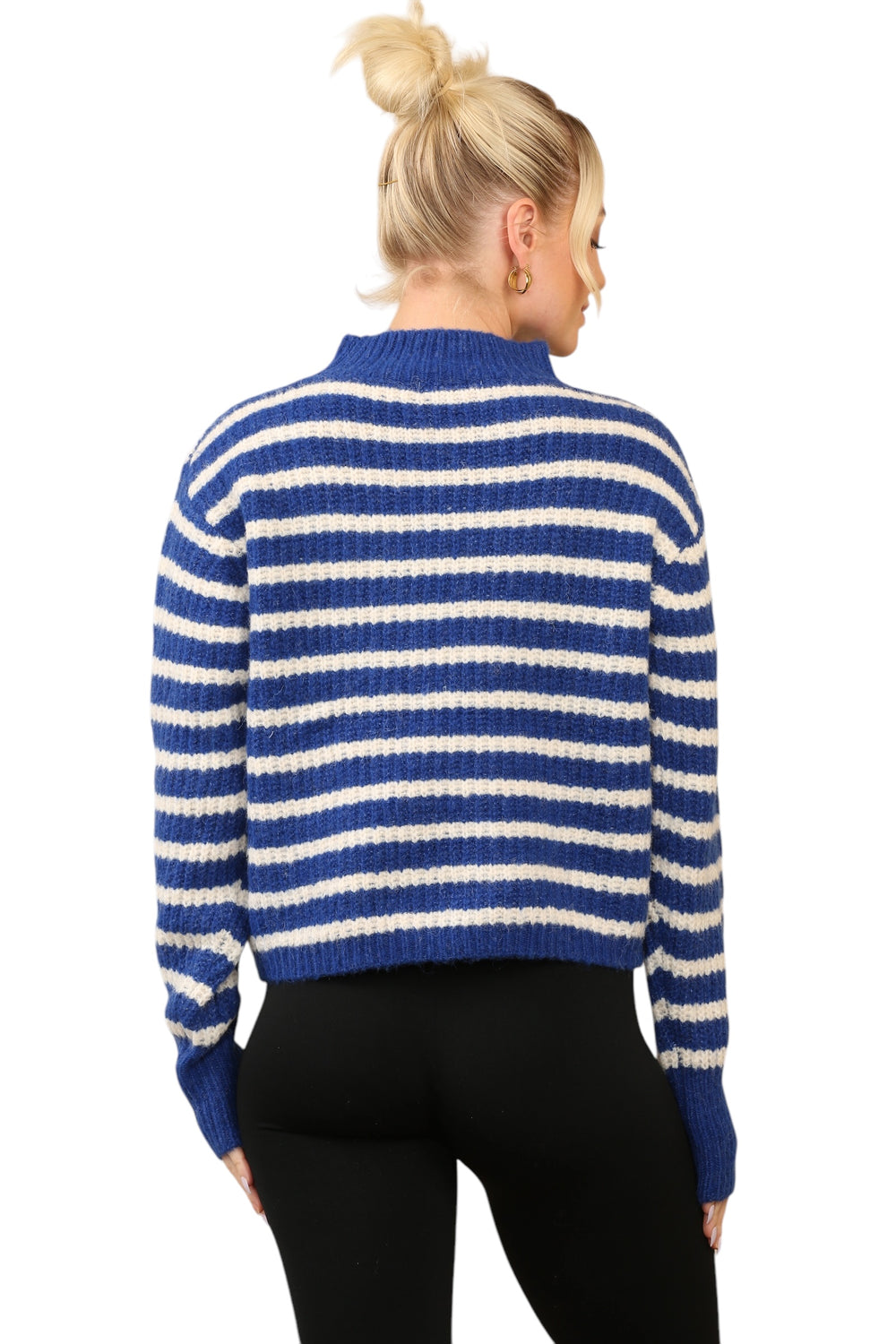 Cosy Striped Jumper with Mock Neck – Soft Acrylic Knit B/W