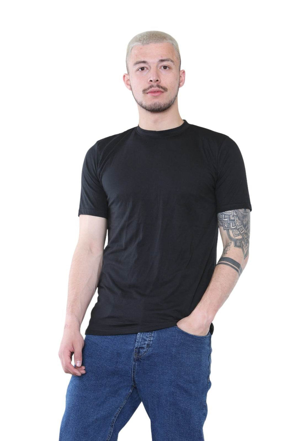Men's Classic Black T-Shirt – Premium Cotton Crew Neck Tee for Everyday Wear Main image