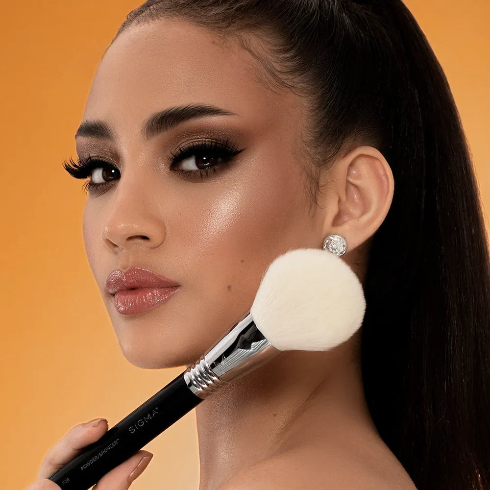 Sigma Beauty Powder/Bronzer Brush F28