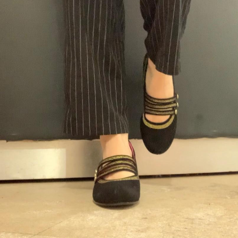 Lichido - Black/Gold strap shoe Secondary image
