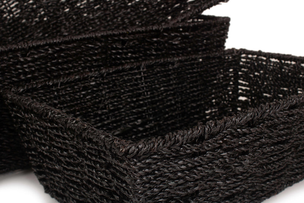 Red Hamper Black Paper Rope Display Tray