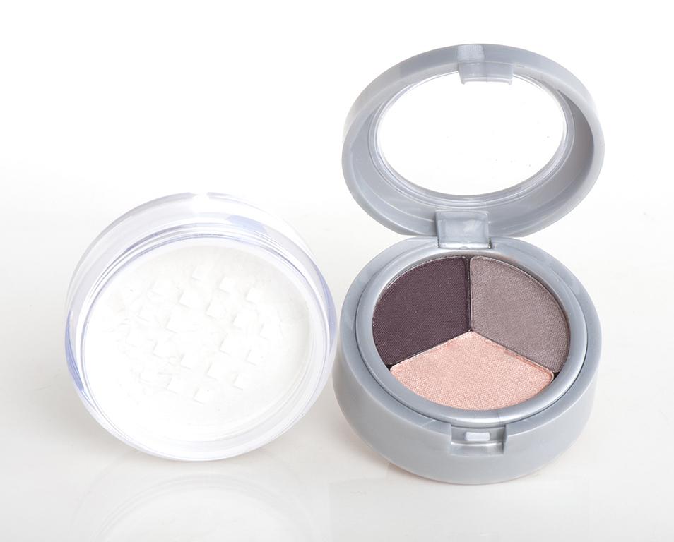DuWop Fall Out Eye Shadow Plush - a luxurious burgundy plum trio Main image