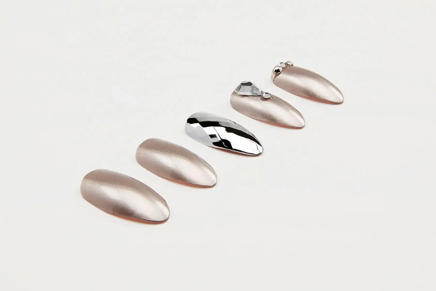 Ardell Nail Addict Premium Nails Champagne Ice Secondary image