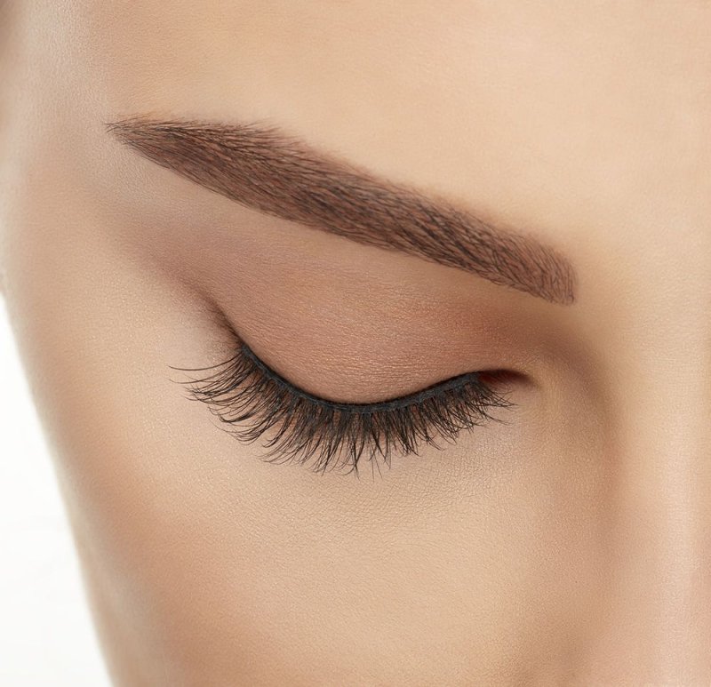 Ardell Lift Effect Lashes 740, 1 pair - False Eyelashes - British D'sire