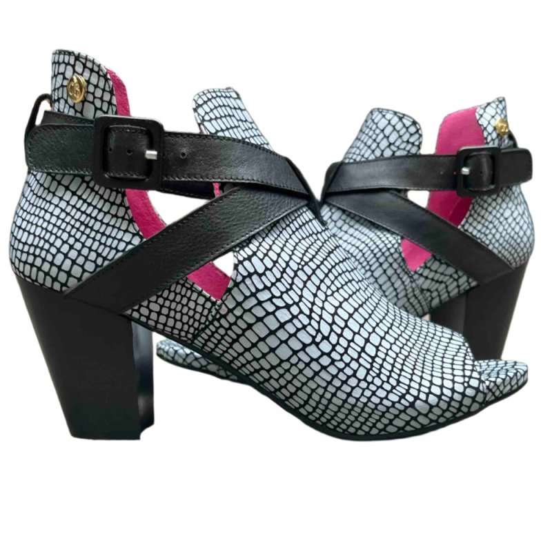 Batton - Black and White shoe boot - Sandal - British D'sire