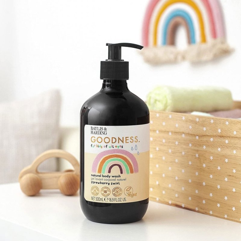 Baylis and Harding Goodness Kids Strawberry Swirl Natural Body Wash, 500ml Secondary image