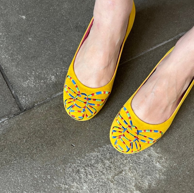 Bee Free -Yellow Ballerina - Ballerina - British D'sire