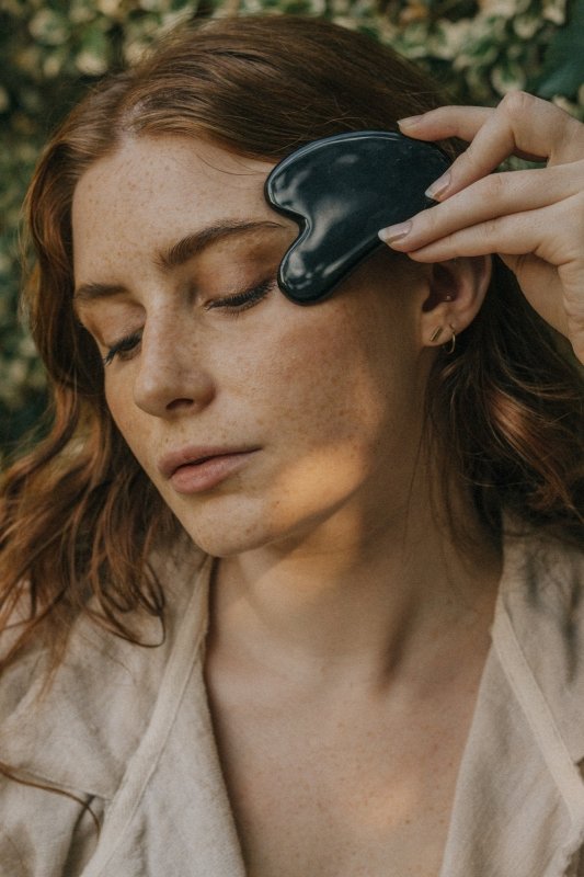 Xander Kostroma Black Obsidian Crystal Gua Sha with Black Skull Pouch – 8.5 cm Facial Massage Tool for Lymphatic Drainage, Contouring, & Stress Relief | Natural Obsidian for Wrinkle Reduction, Skin Detox & Energy Healing Secondary image