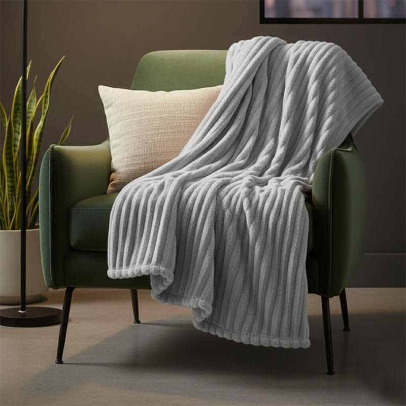 Chunky Ribbed Mink Throw Ultra Soft Warm Elegant Blanket for Sofa Or Bed - 150 x 200cm - Silver - British D'sire