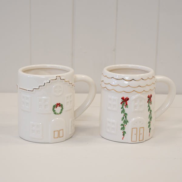 Cosy Christmas House with Garland Mug - Christmas Decor - British D'sire