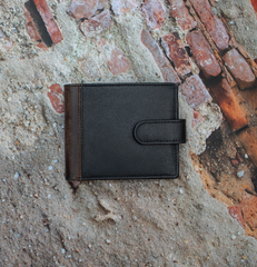 Alpha Leather Men's Black RFID Safe Bifold Wallet - 367