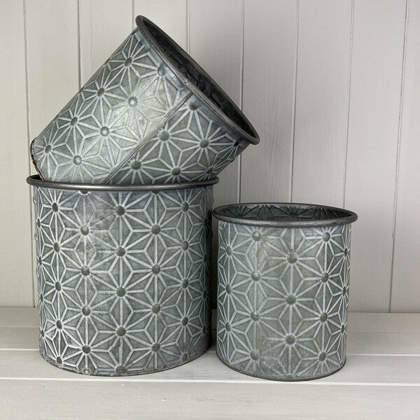 Embossed Daisy Designed Planters Set of 3 Secondary image