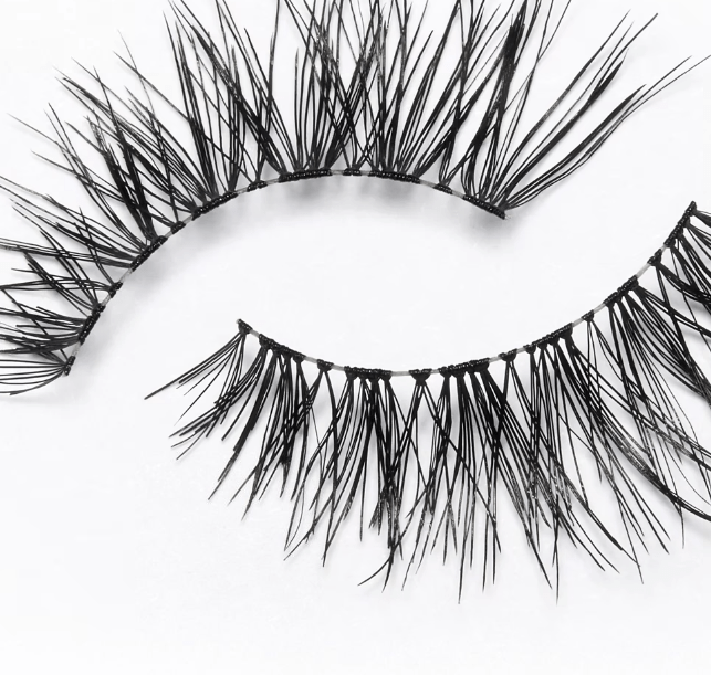 Eylure Fluttery Light 3/4 Length Lashes 008 - British D'sire
