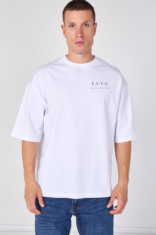 Heavyweight Oversized Graphic T-Shirt - British D'sire