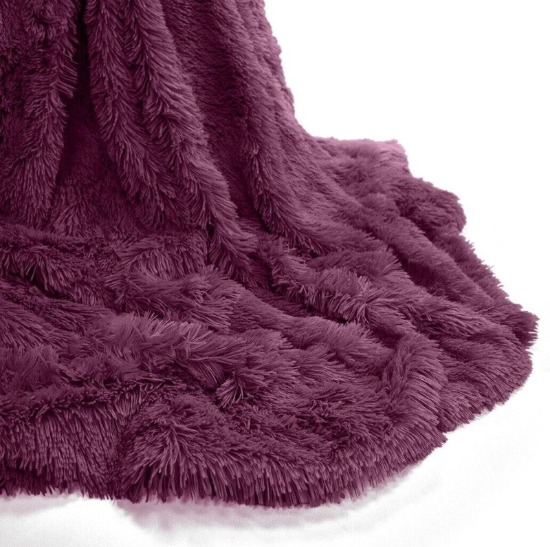 HUG & SNUG THROW LUXURY BLANKET - Home, Furniture & DIY:Home Décor:Throws - British D'sire Main image