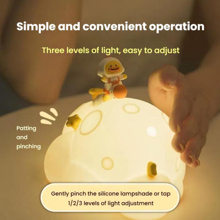ICARER FAMILY IF - YD04 Cartoon Silicone Night Light Ornaments Astronaut Moon Lamp(Warm light) - British D'sire