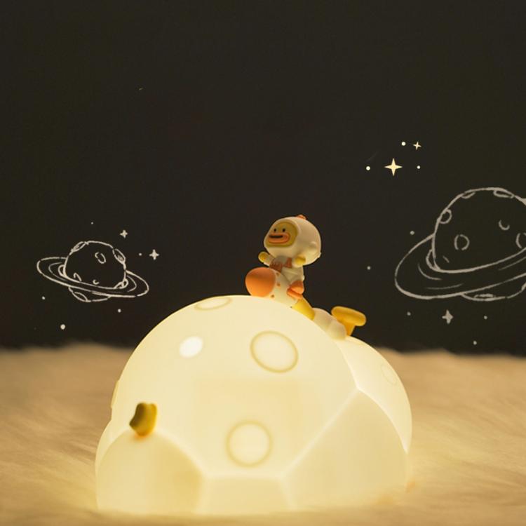 ICARER FAMILY IF - YD04 Cartoon Silicone Night Light Ornaments Astronaut Moon Lamp(Warm light) - British D'sire