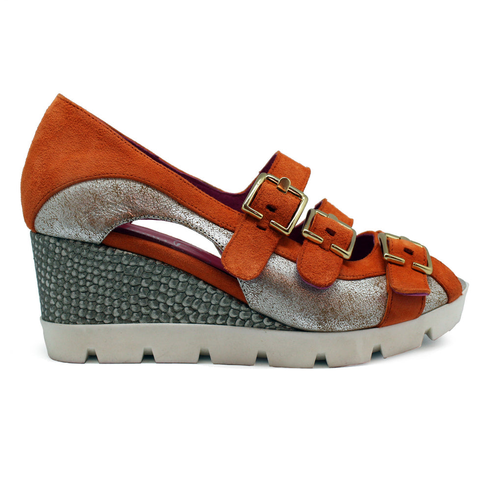 Le Trek - Orange -gold wedge sandal Secondary image