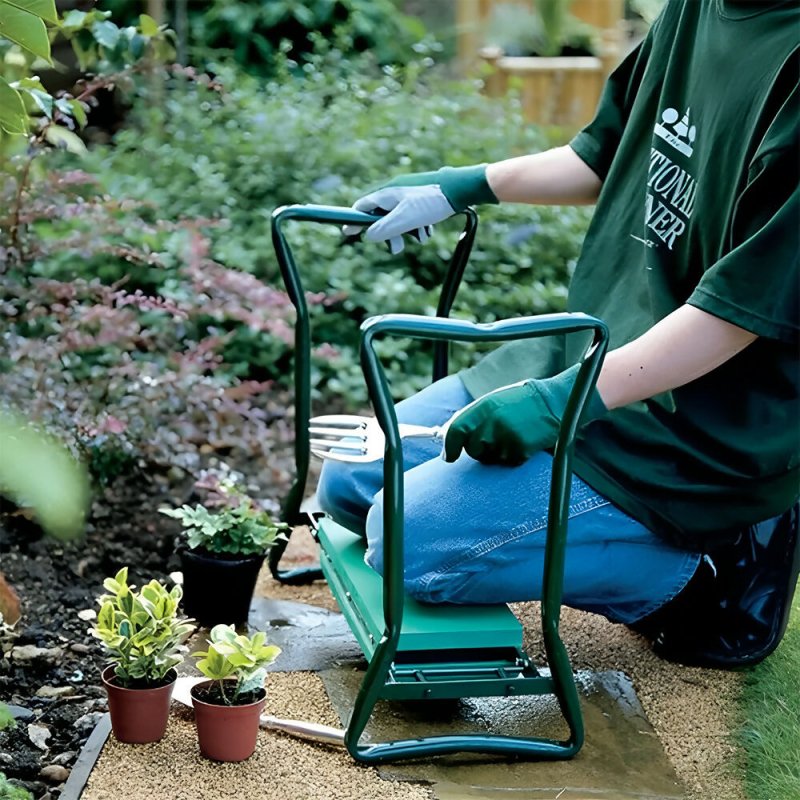 Livingandhome Folding Garden Kneeling Stool with 2 Detachable Tool Bags Secondary image