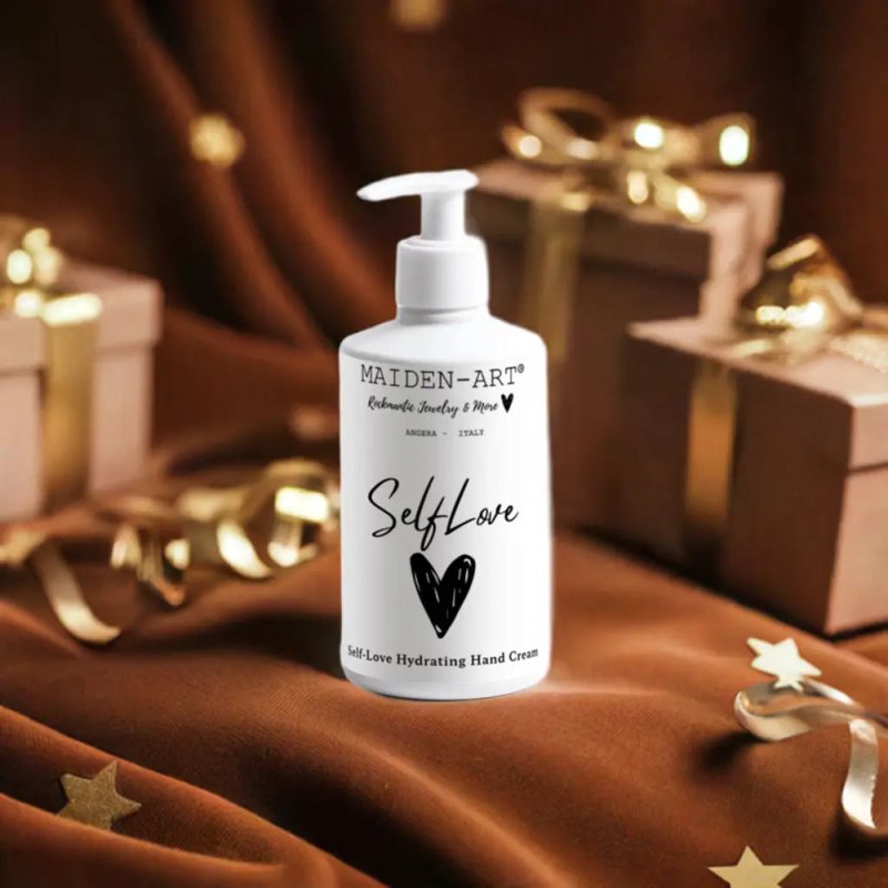 Maiden Art - Embrace Self-Love Hydrating Hand Cream -Vitamin E, Shea Butter, Cocoa Butter, Berry Extract-Chemical & Paraben & Fragrance Free-Vegan & Gluten-Free | Nourish, Protect & hydrate–For all skin types - Hydrating Hand Cream - British D'sire