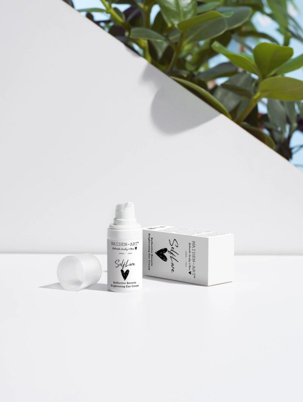 Maiden Art - Reflective Reverie Brightening Eye Cream - 15ml - Lightweight, Non-Greasy, Paraben & Sulfate-Free - For Dark Circle & Puffiness- Betaine, Ginkgo Extract, Shea Butter,Vegan, Natural -For All Skin Types - Brightening Eye Cream - British D'sire