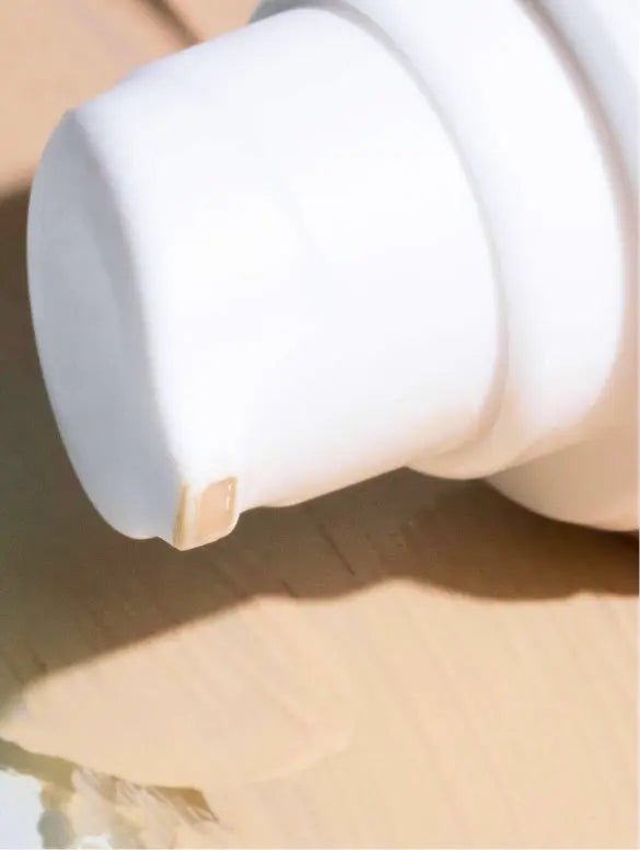 Maiden Art - Sunrise Serenity Tinted Sunscreen SPF30–30ml With Zinc Oxide, Raspberry Seed Oil, Sea Buckthorn & Hyaluronic Acid No White Cast, Lightweight & Skin-Tone Enhancing For a Radiant Healthy Glow-Perfect for Normal to Dry Skin - Sunscreen SPF30, with tint - British D'sire
