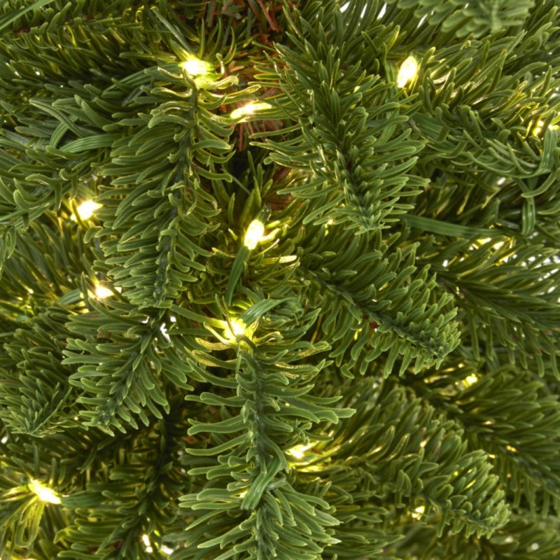 Medium Green Woodland Pre-Lit 200 Led Christmas Tree - Christmas Decor - British D'sire