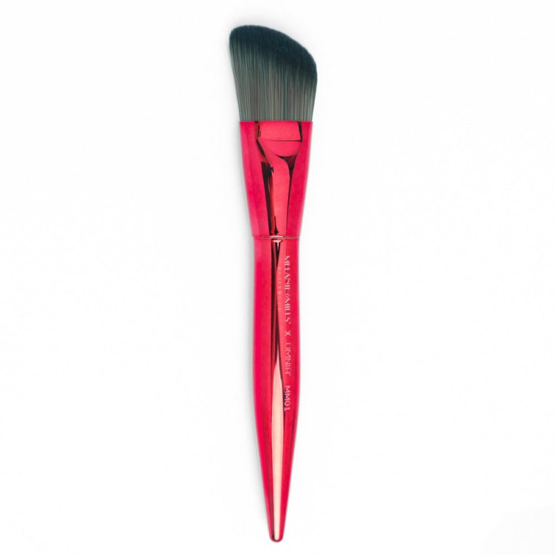 Melanie Mills Hollywood Angled Face & Body Brush MM01 X Omnia® - Makeup Brush - British D'sire