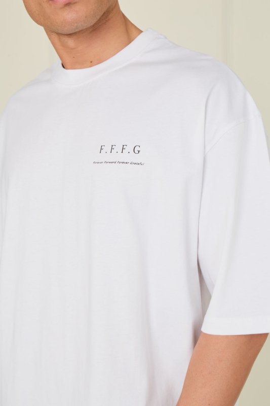 Men’s Oversized Heavyweight T-Shirt – “Forever Forward. Forever Grateful.” - T-Shirt - British D'sire