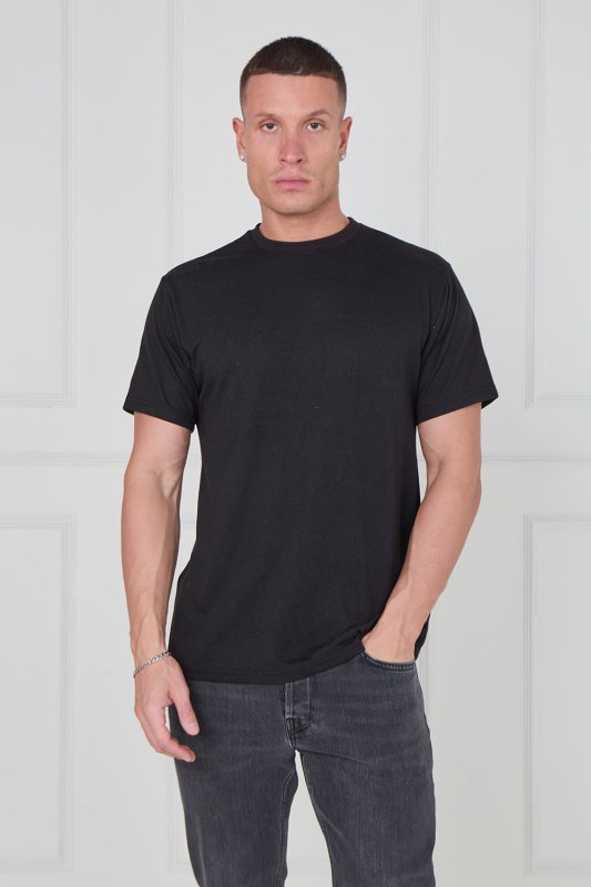Pack of 2 Black Essential Cotton T-Shirts – Men’s Classic Fit Secondary image