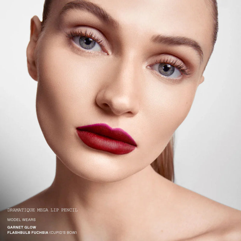 Pat McGrath Dramatique Mega Lip Pencil Flashbulb Fuchsia (Vibrant Fuchsia) - Lip Makeup - British D'sire