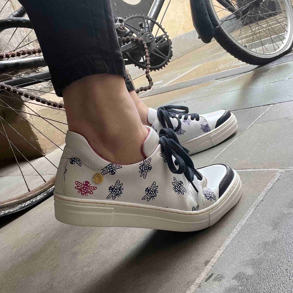 Platinum - White Crown Bee sneaker Secondary image
