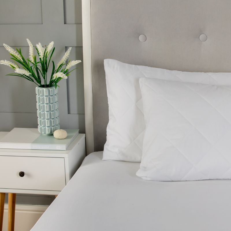 Quilted Pillow Soft Touch Microfibre Protector Envelope Closing - British D'sire