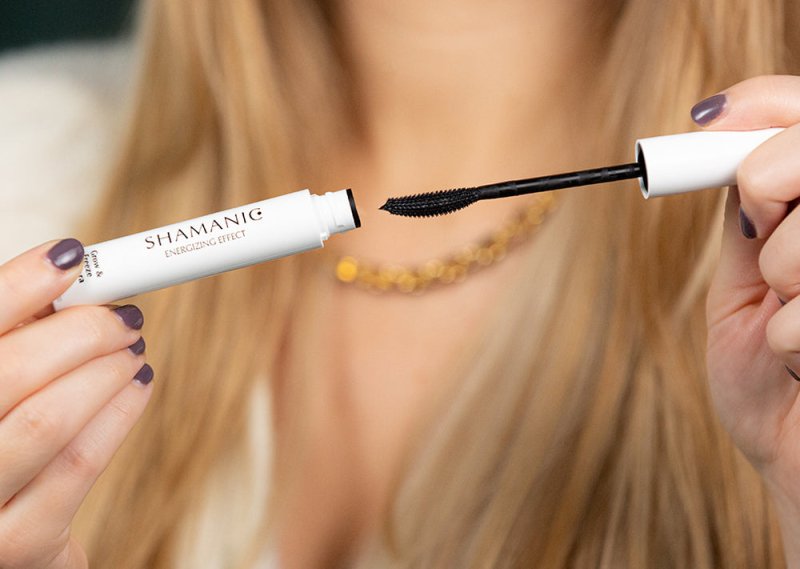 Shamanic The Energy of the Amazon Grow & Freeze Mascara - Mascara - British D'sire