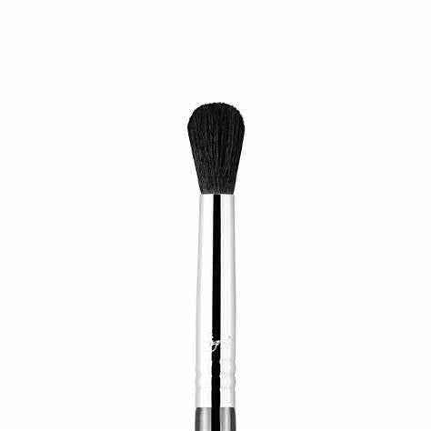 Sigma Beauty E38 Diffused Crease Brush Secondary image