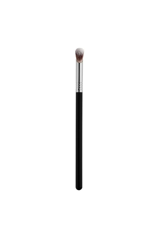 Sigma Beauty P83 Soft Angled Precision Brush - Makeup Brush - British D'sire
