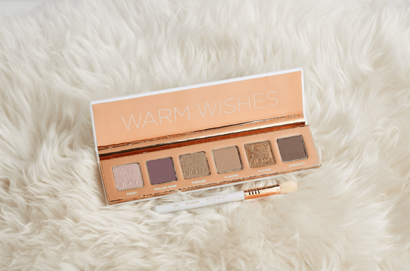 Sigma Beauty Winter Romance Wonderland Holiday Collection Warm Wishes Eyeshadow Palette Secondary image