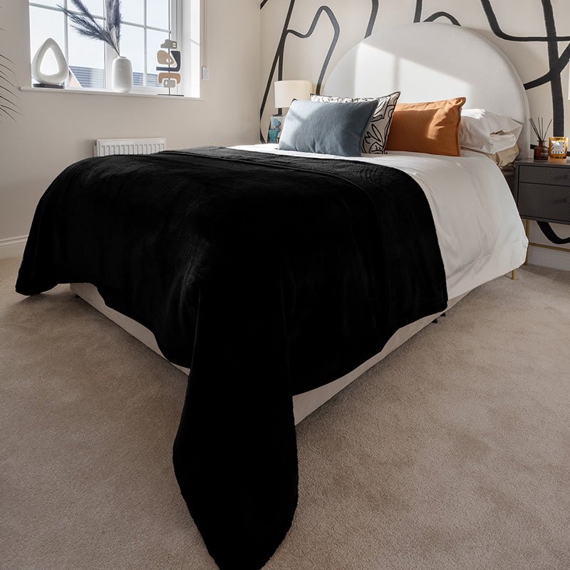 Soft & Warm Mink Throw Blanket - British D'sire