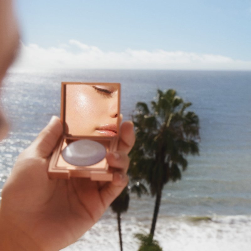 Stila Heaven's Dew All Over Glimmer Lake Havasu - Highlighter - British D'sire