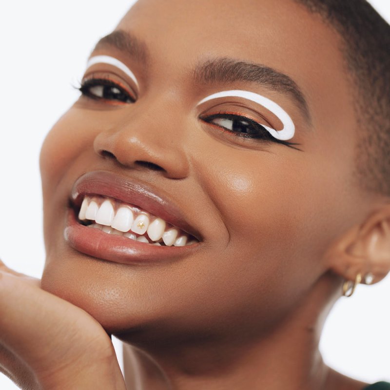 Stila Stay All Day® Dual-Ended Waterproof Liquid Eye Liner: Two Colours - Intense Black and Snow - Liquid Eyeliner - British D'sire
