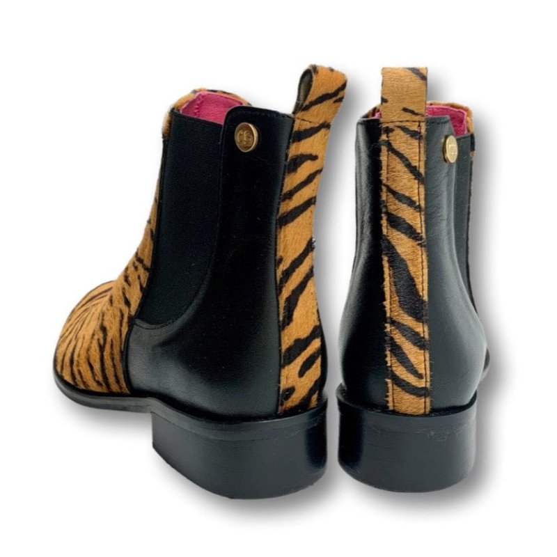 Taille - Tiger Cowhide Chelsey boot - Boot - British D'sire