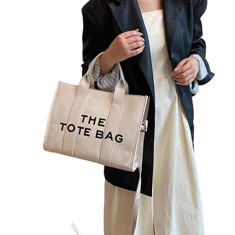 The Tote Bag Faux Leather Stone - British D'sire